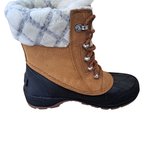 Sorel Tan and Black Winter Boots - Picture 3 of 11